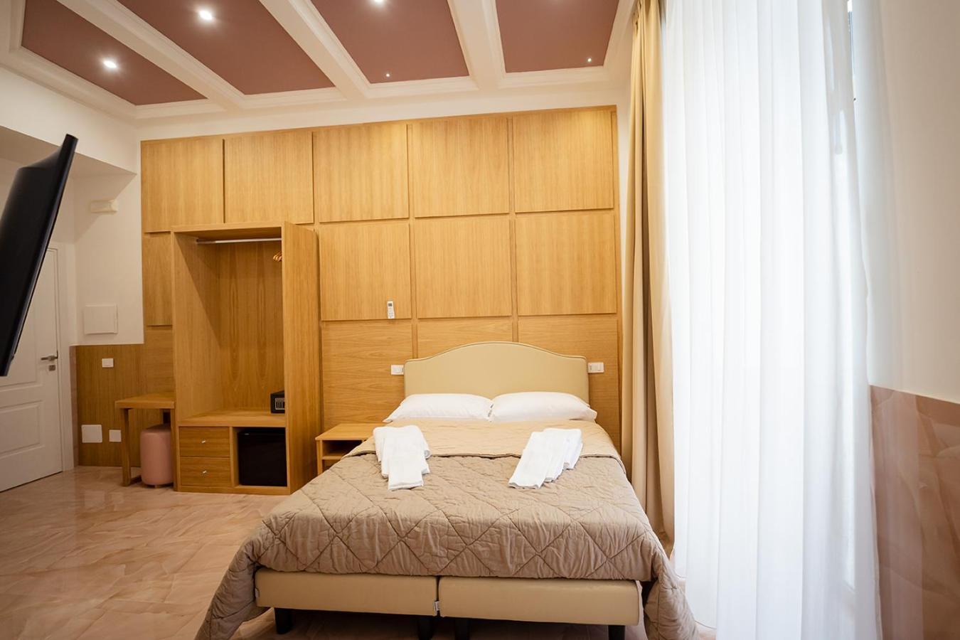 Greros H. Rooms Napoli Centro By Clapa Group Dislocated Hospitality Eksteriør bilde